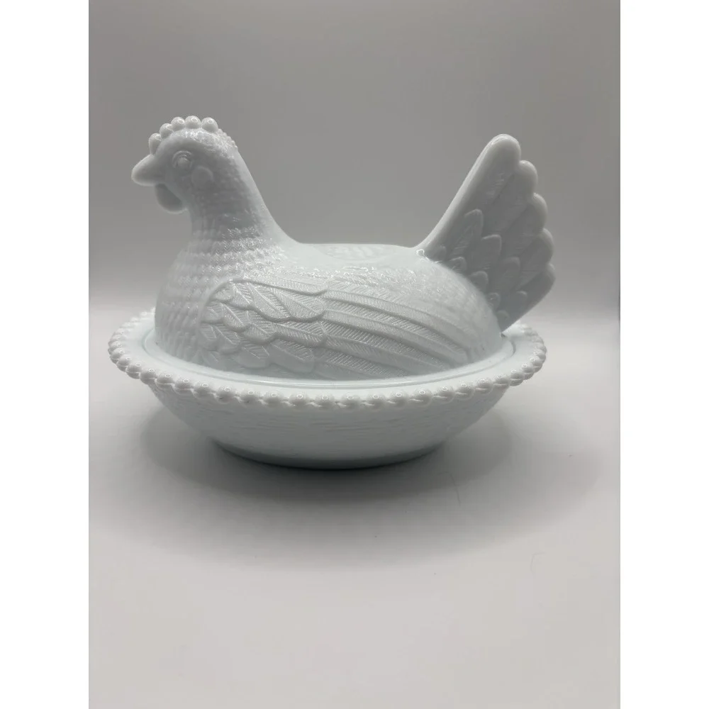 Indiana Glass Vintage White Milk Glass Hen On Nest HON Dish Beaded 7